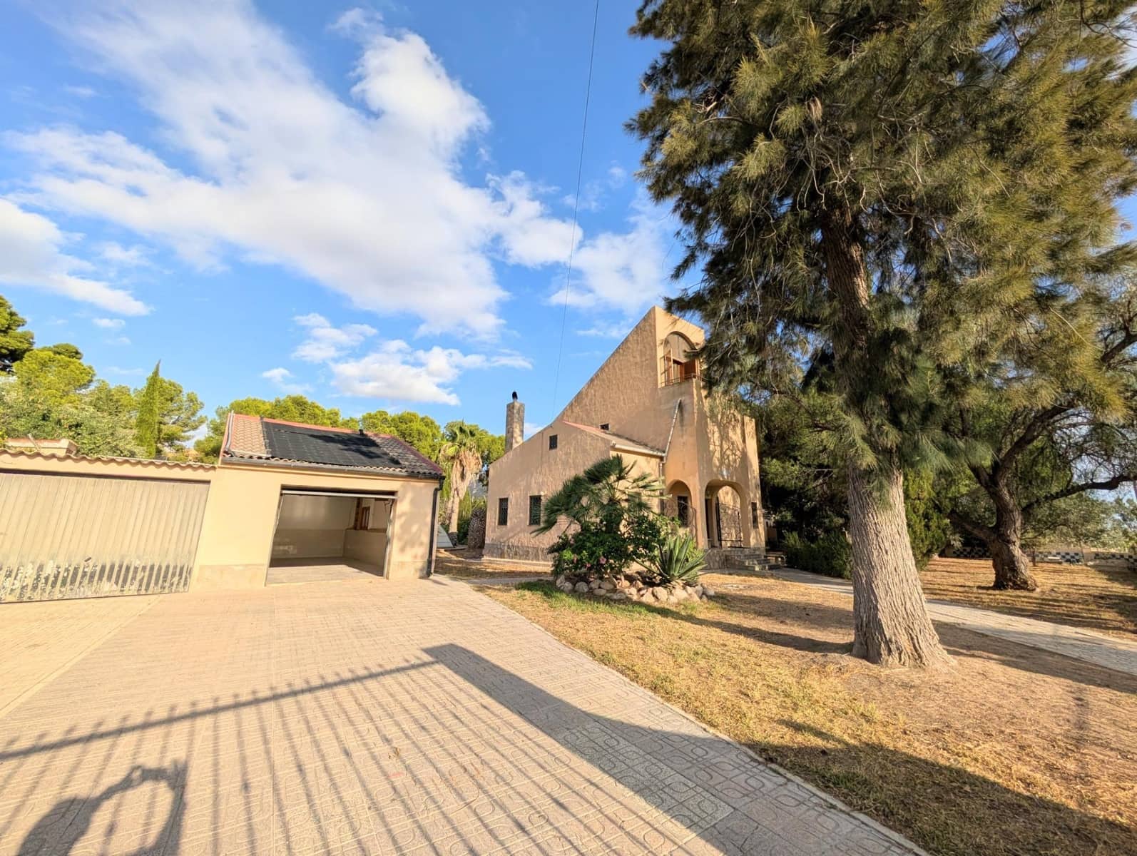 6 slaapkamer Villa te koop in Muchamiel / Mutxamel met zwembad garage - € 355.000 (Ref: 10148904)