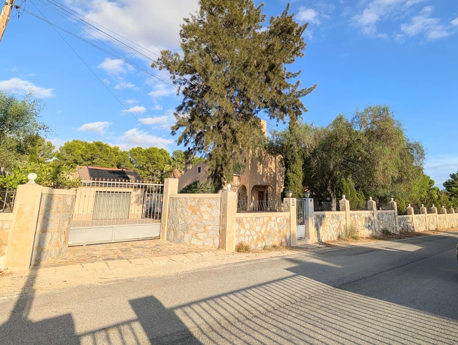 6 slaapkamer Villa te koop in Muchamiel / Mutxamel met zwembad garage - € 355.000 (Ref: 10148904)