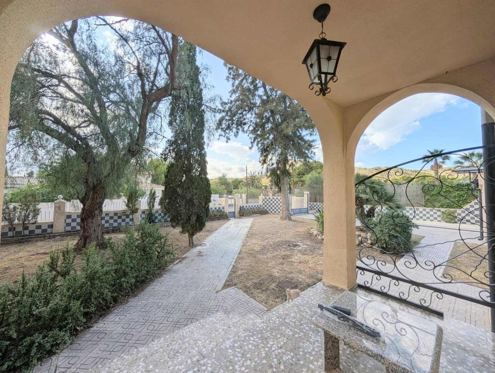 6 slaapkamer Villa te koop in Muchamiel / Mutxamel met zwembad garage - € 355.000 (Ref: 10148904)