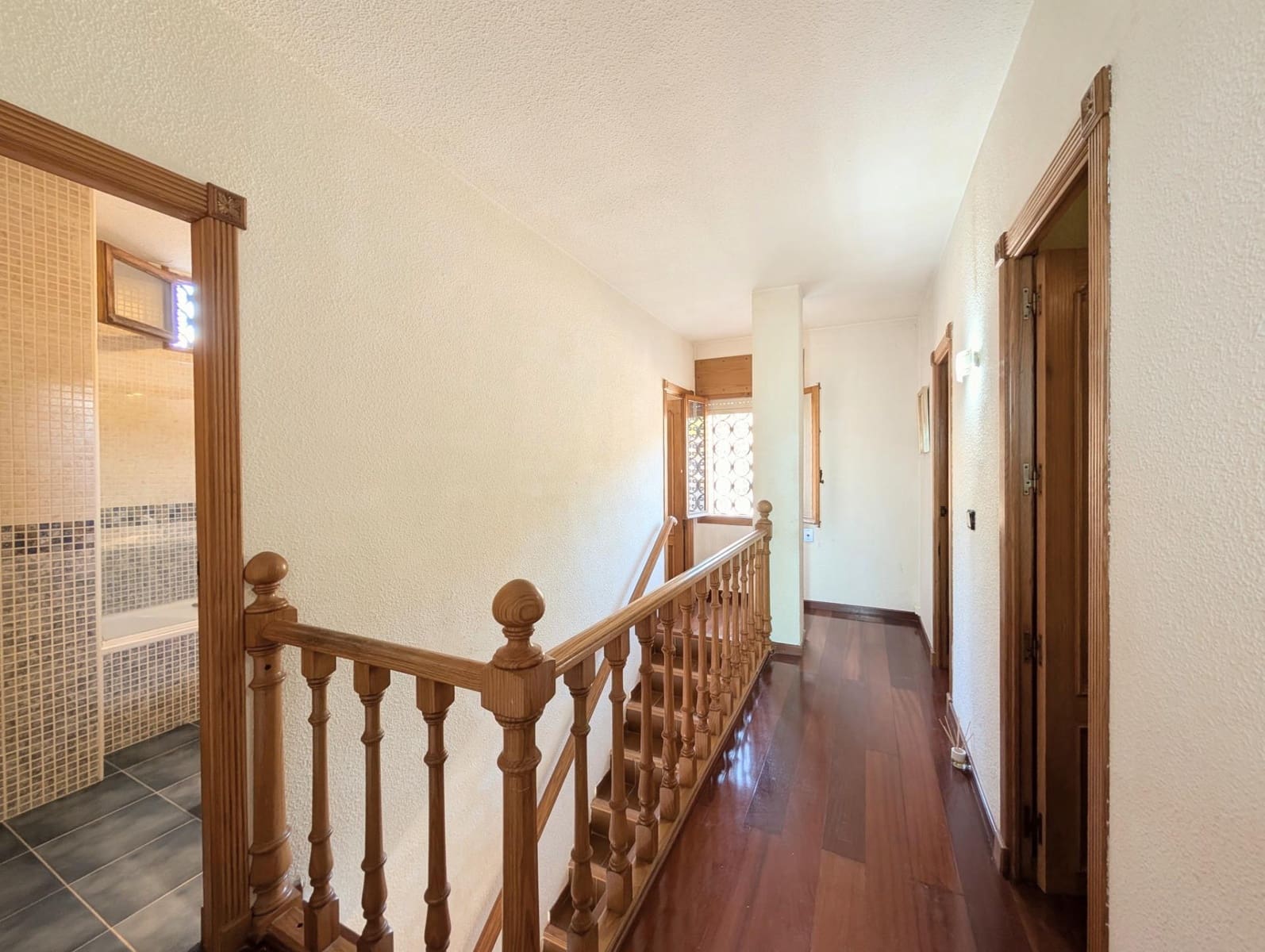 6 slaapkamer Villa te koop in Muchamiel / Mutxamel met zwembad garage - € 355.000 (Ref: 10148904)