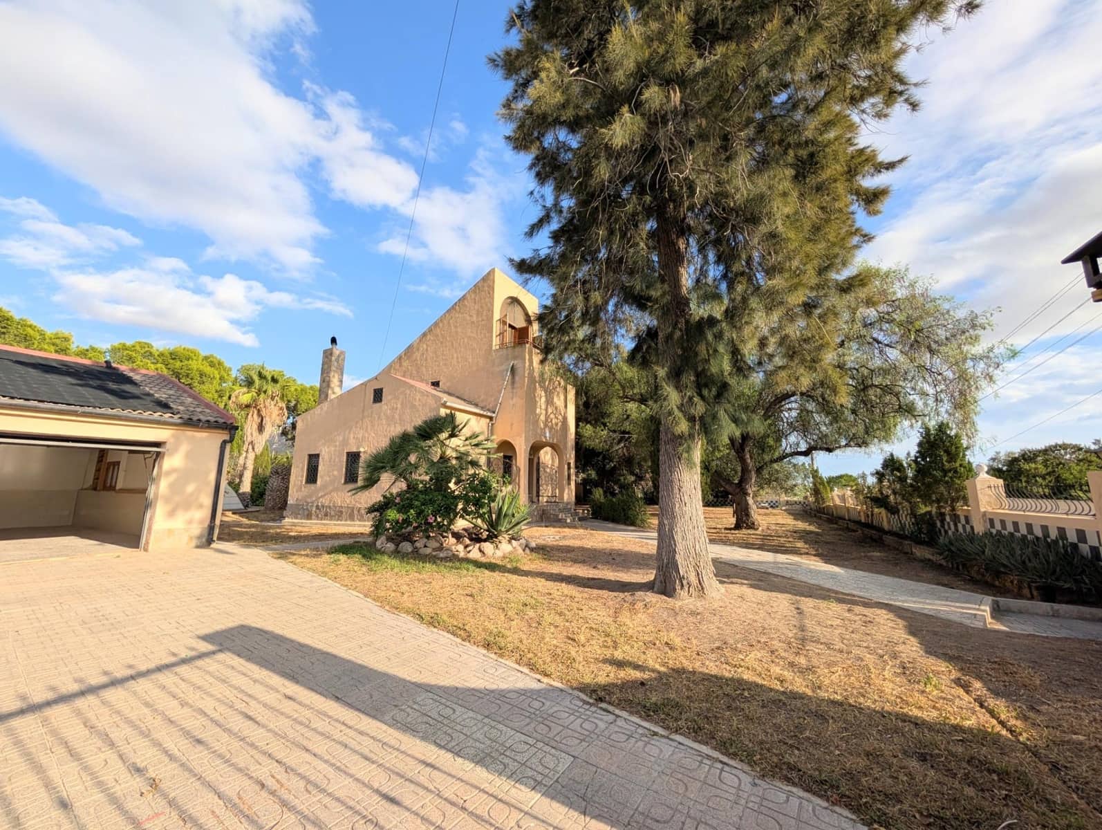 6 slaapkamer Villa te koop in Muchamiel / Mutxamel met zwembad garage - € 355.000 (Ref: 10148904)