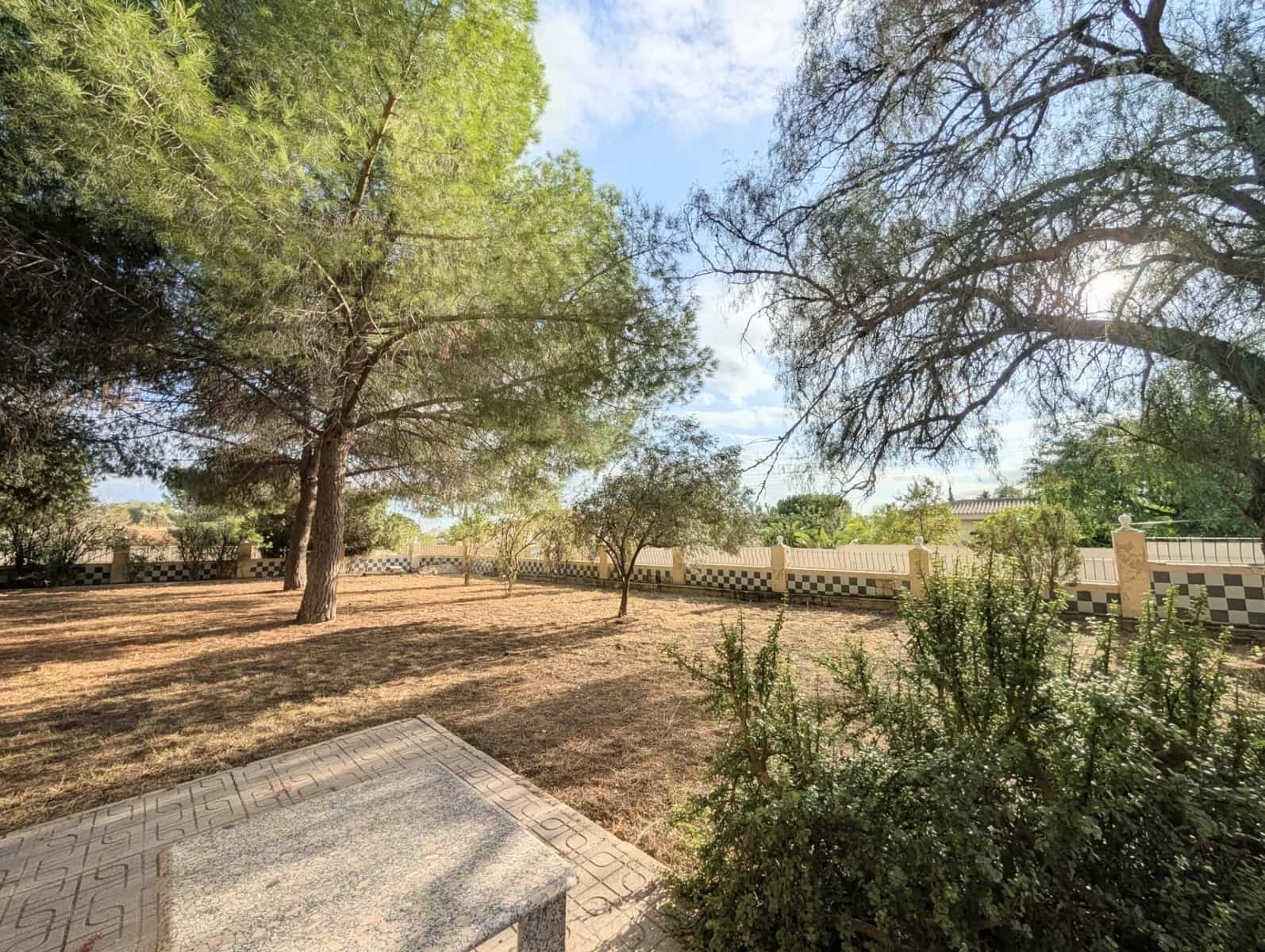 6 slaapkamer Villa te koop in Muchamiel / Mutxamel met zwembad garage - € 355.000 (Ref: 10148904)