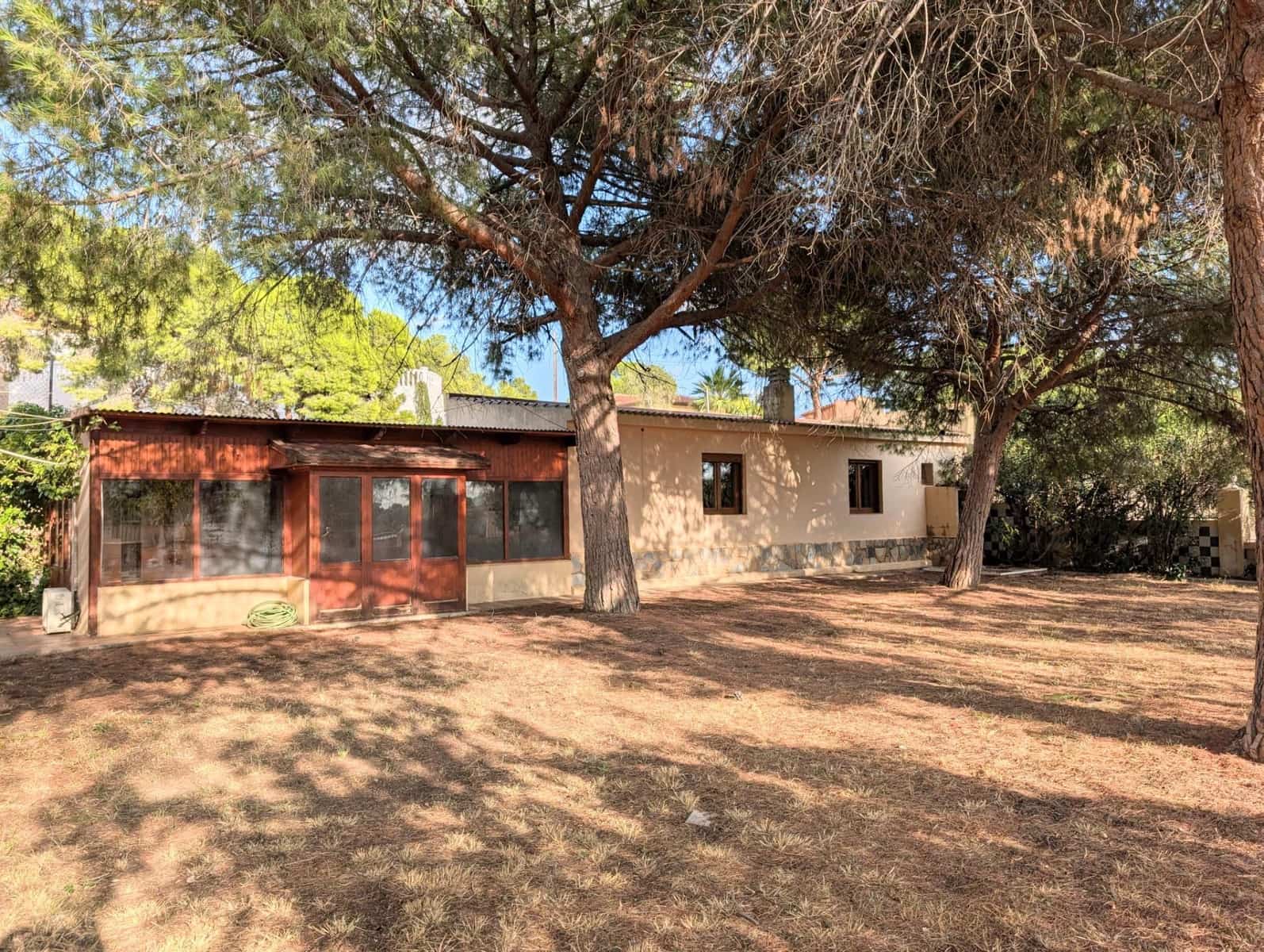 6 slaapkamer Villa te koop in Muchamiel / Mutxamel met zwembad garage - € 355.000 (Ref: 10148904)