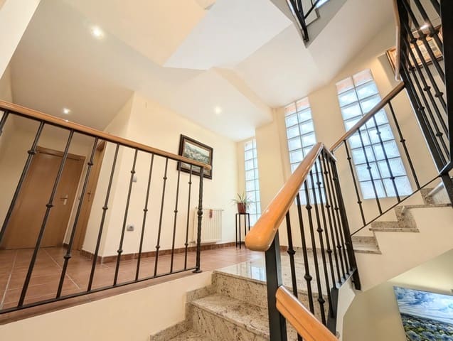 5 Zimmer Haus zu verkaufen in Alfafara mit Garage - 238.000 € (Ref: 10185081)