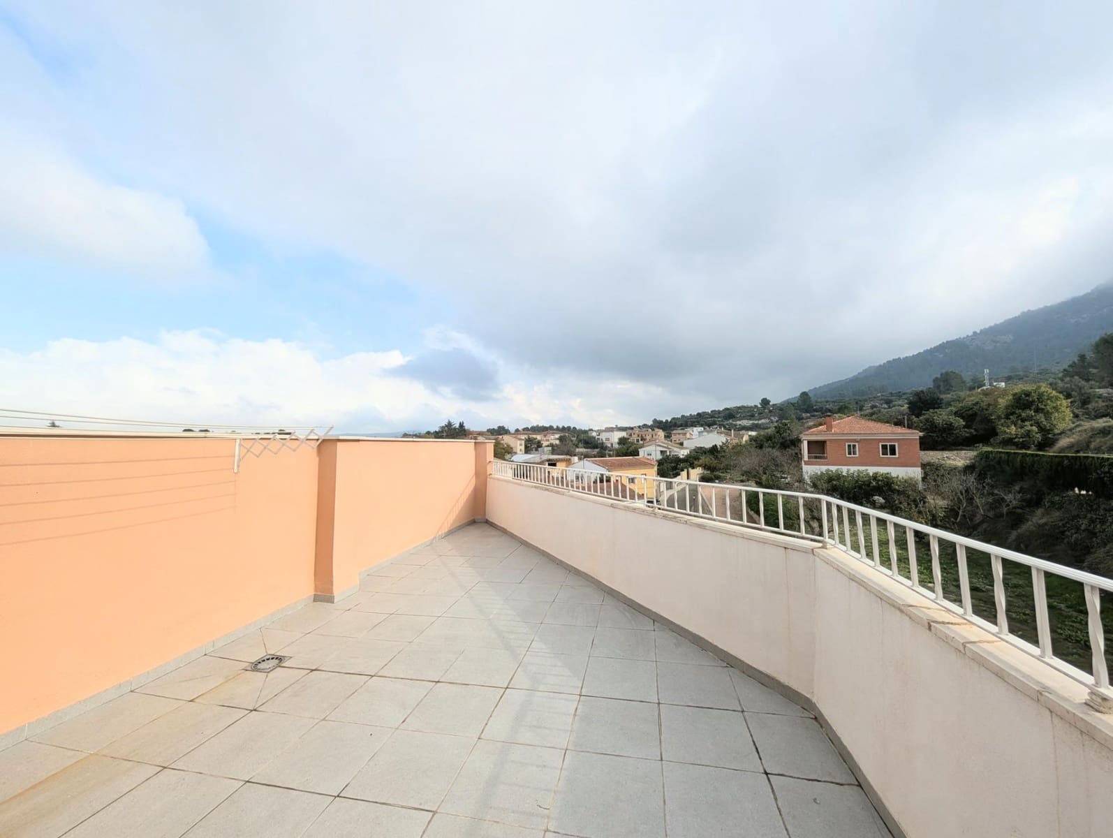 5 Zimmer Haus zu verkaufen in Alfafara mit Garage - 238.000 € (Ref: 10185081)