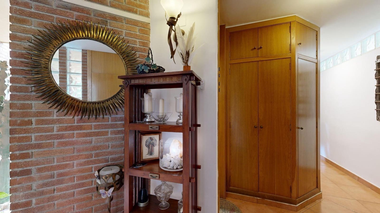 5 bedroom Villa for sale in Playa de San Juan with pool garage - € 1,200,000 (Ref: 8790023)