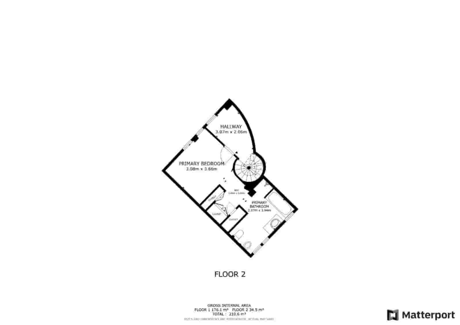 5 bedroom Villa for sale in Playa de San Juan with pool garage - € 1,200,000 (Ref: 8790023)