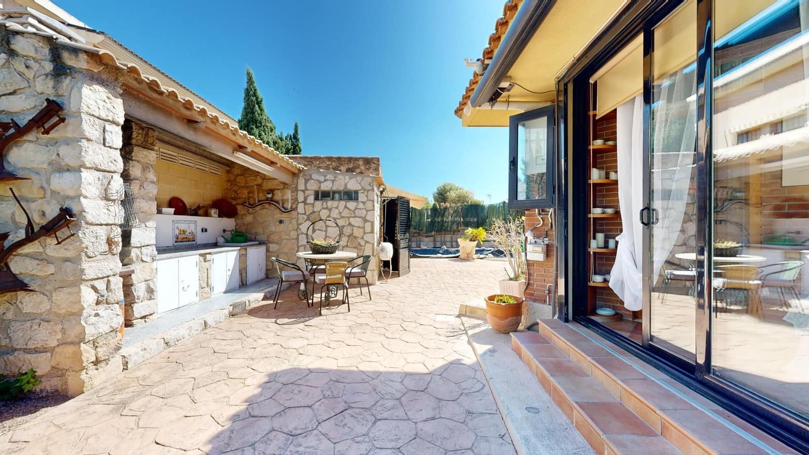 5 bedroom Villa for sale in Playa de San Juan with pool garage - € 1,200,000 (Ref: 8790023)