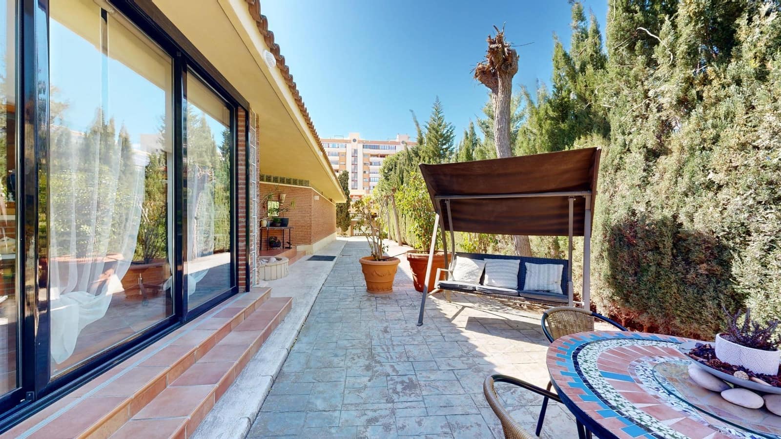 5 bedroom Villa for sale in Playa de San Juan with pool garage - € 1,200,000 (Ref: 8790023)