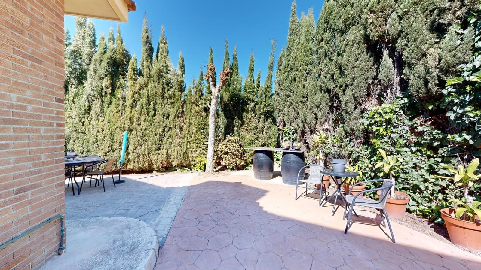 5 bedroom Villa for sale in Playa de San Juan with pool garage - € 1,200,000 (Ref: 8790023)