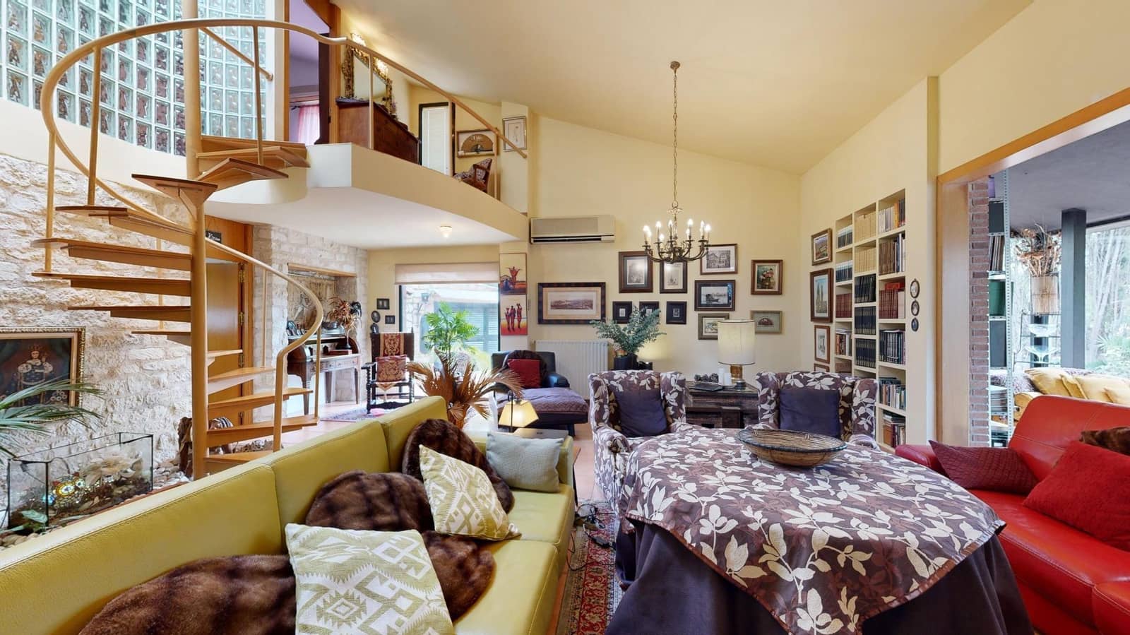 5 bedroom Villa for sale in Playa de San Juan with pool garage - € 1,200,000 (Ref: 8790023)