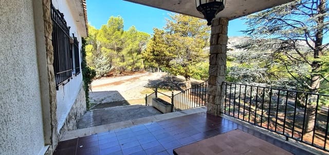 7 sovrum Villa till salu i Cocentaina med pool garage - 435 000 € (Ref: 8790031)