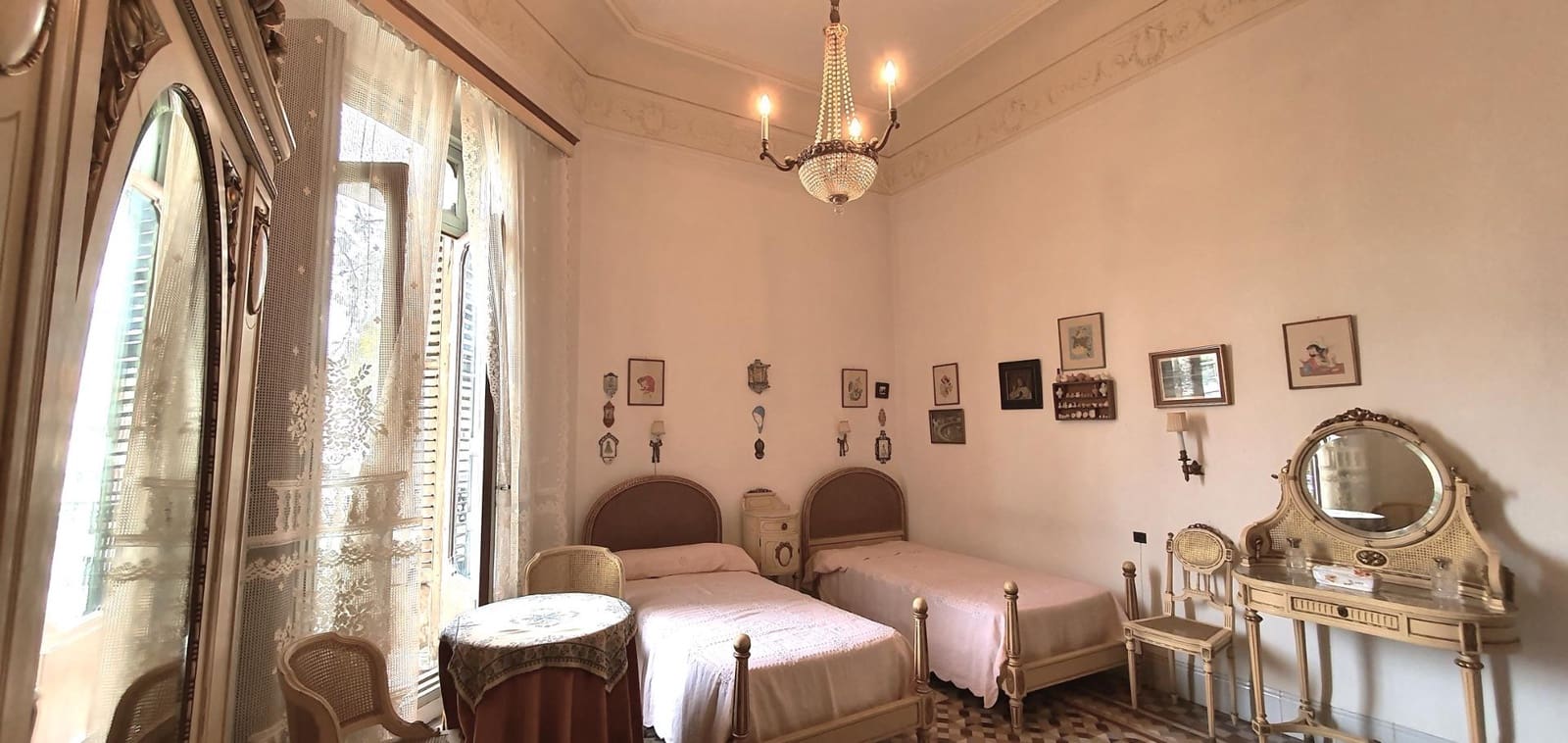 11 soverom Villa til salgs i Alcoy / Alcoi med garasje - € 860 000 (Ref: 8790035)