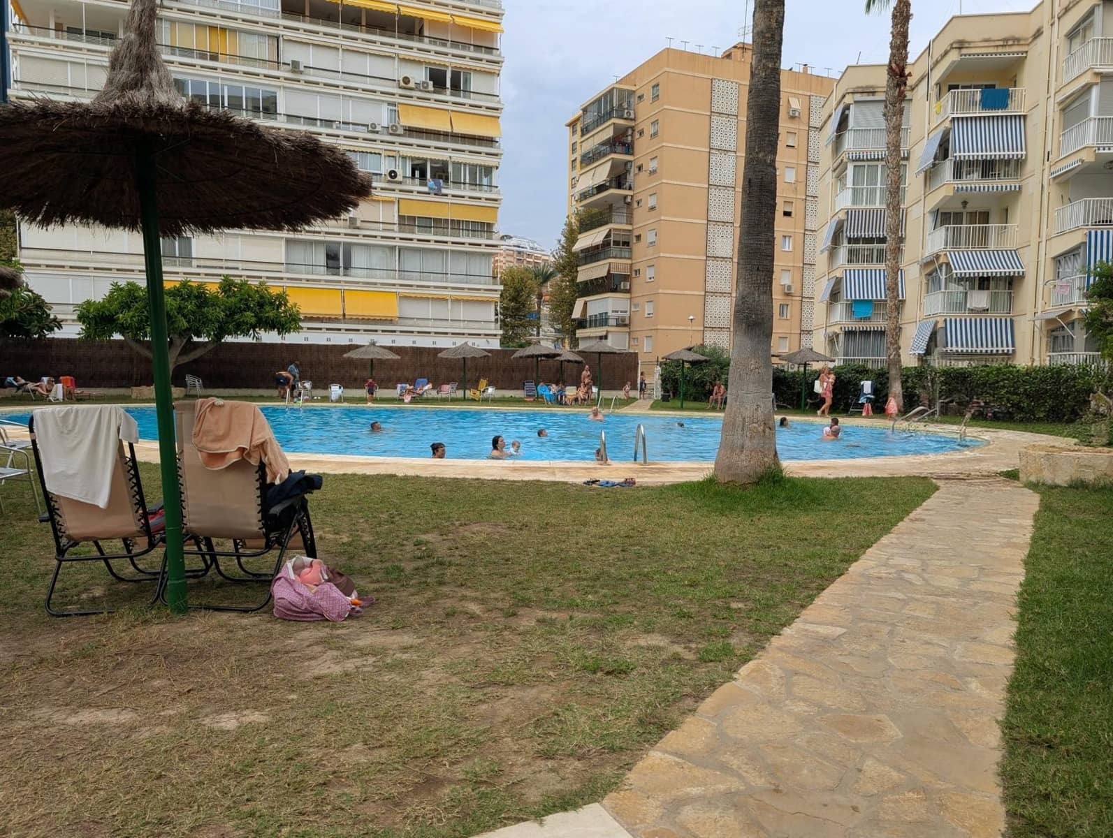 4 sypialnia Apartament na sprzedaż w Benidorm z basenem garażem - 695 000 € (Ref: 8790043)