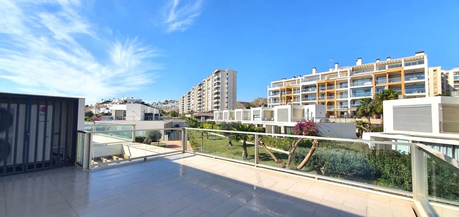 3 soveværelse Bungalow til salg i La Villajoyosa / Vila Joiosa med swimmingpool garage - € 692.369 (Ref: 8809736)