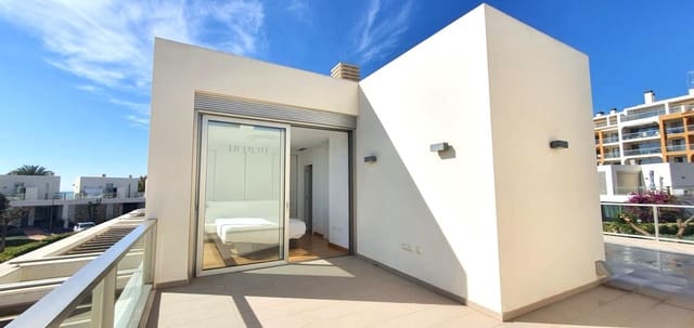 3 chambre Bungalow à vendre à Poble Nou - Montiboli, La Villajoyosa / Vila Joiosa avec piscine garage - 692 369 € (Ref: 8809736)