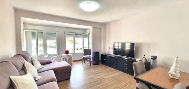 4 sovrum Lägenhet till salu i Zona Pueblo, Guardamar del Segura - 175 000 € (Ref: 8813090)