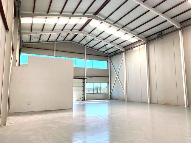 Azienda da affittare in Cox - 1.600 € (Rif: 8862652)