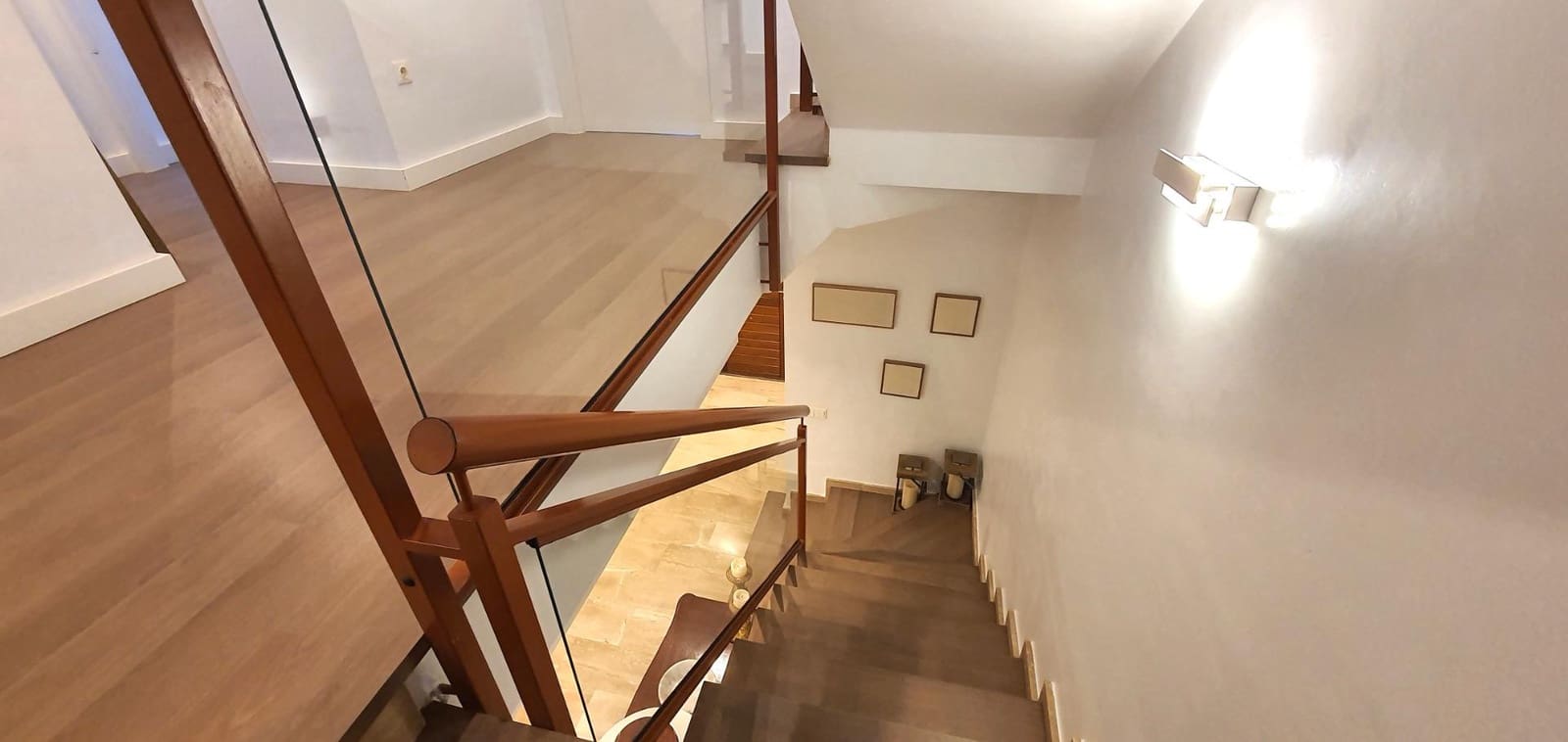 4 quarto Moradia em Banda para venda em Playa de San Juan com piscina garagem - 780 000 € (Ref: 8936977)