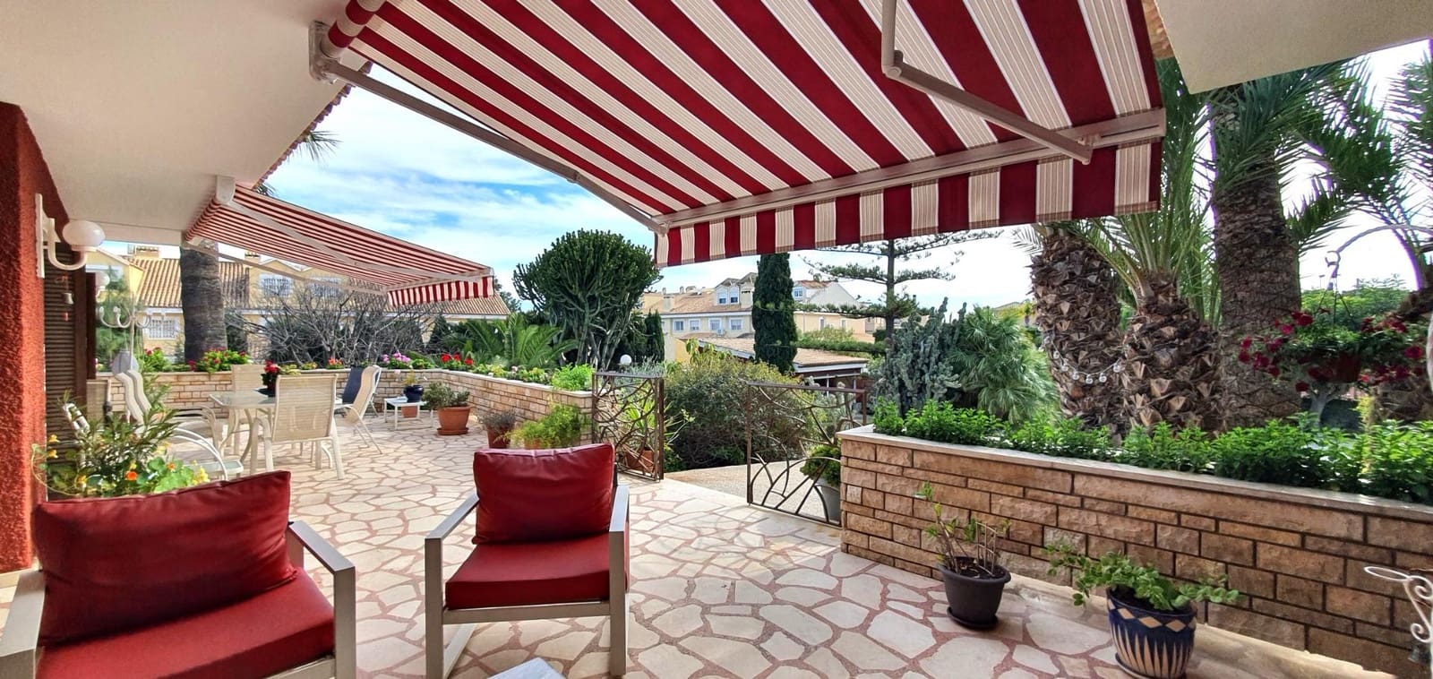 5 Zimmer Villa zu verkaufen in La Font mit Pool Garage - 1.236.000 € (Ref: 9012138)