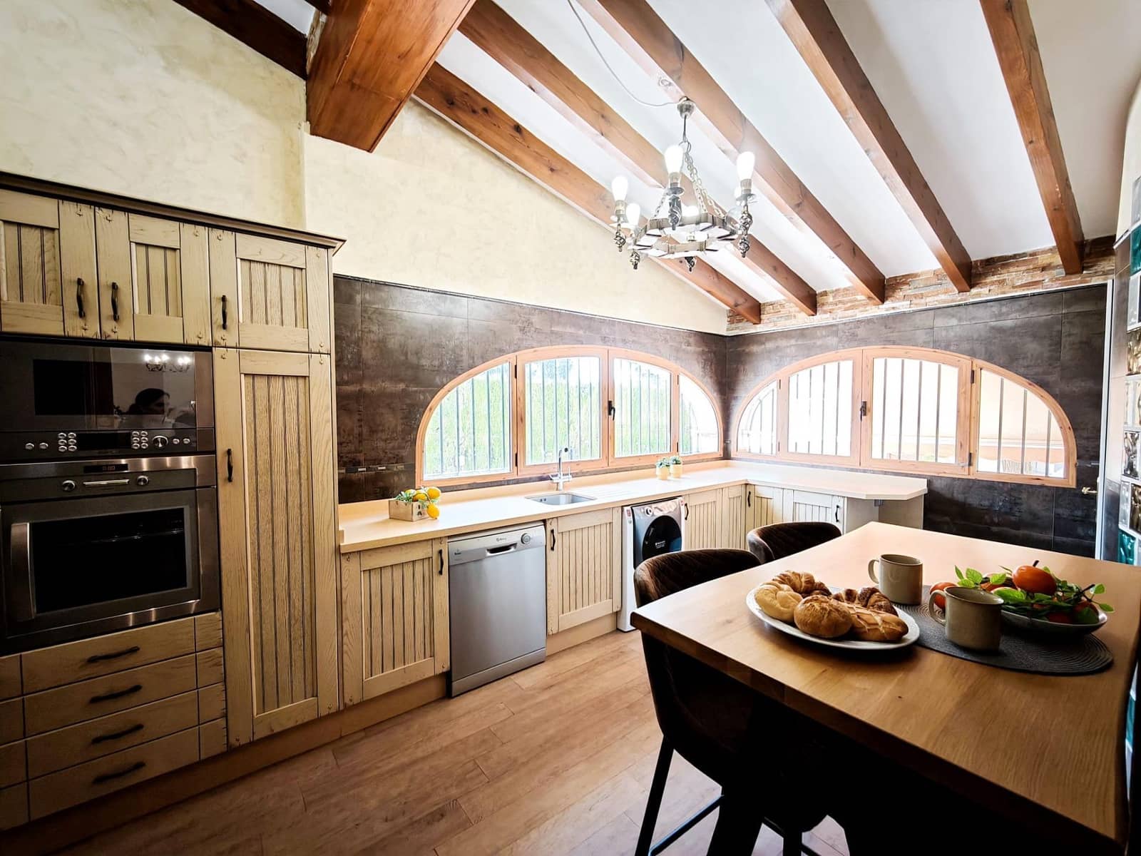 4 bedroom Villa for sale in San Vicente / Sant Vicent del Raspeig with pool garage - € 540,000 (Ref: 9085401)