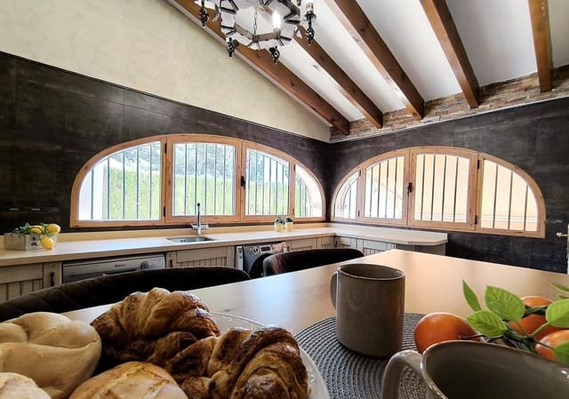 4 chambre Villa/Maison à vendre à San Vicente / Sant Vicent del Raspeig avec piscine garage - 540 000 € (Ref: 9085401)