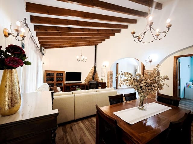 4 chambre Villa/Maison à vendre à San Vicente / Sant Vicent del Raspeig avec piscine garage - 540 000 € (Ref: 9085401)