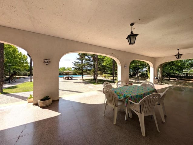 8 chambre Finca/Maison de Campagne à vendre à Onil avec garage - 550 000 € (Ref: 9165902)