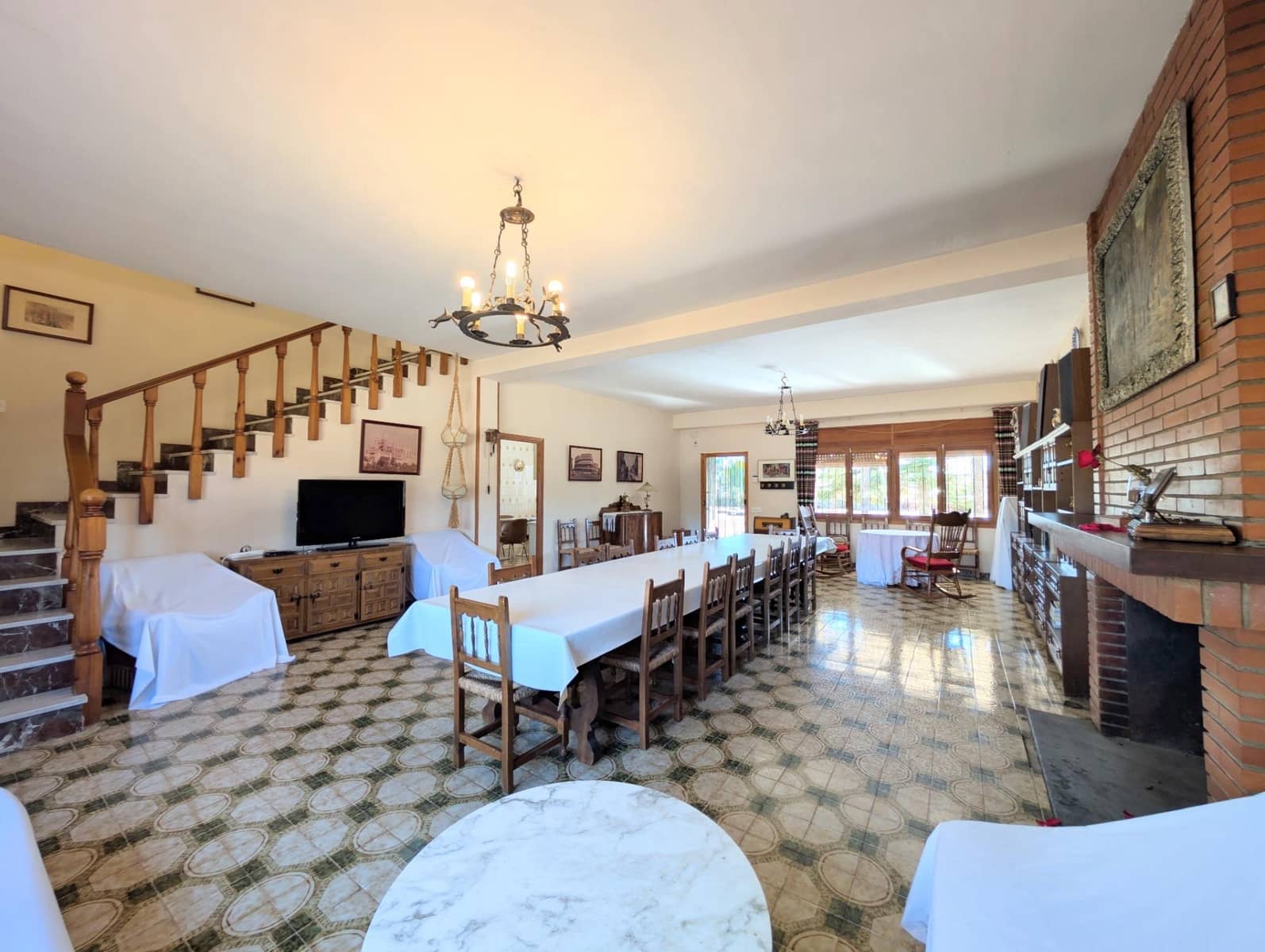 8 chambre Finca/Maison de Campagne à vendre à Onil avec garage - 550 000 € (Ref: 9165902)