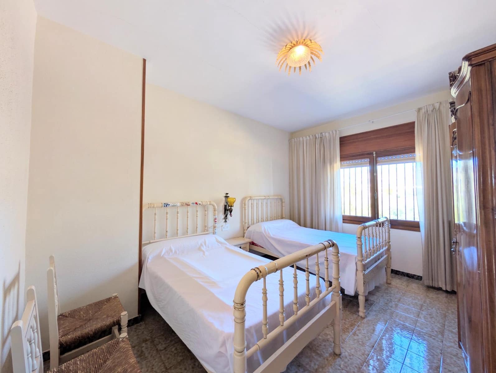 8 chambre Finca/Maison de Campagne à vendre à Onil avec garage - 550 000 € (Ref: 9165902)