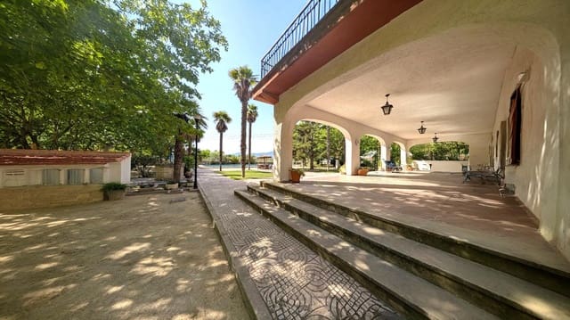 8 soverom Finca/Herregård til salgs i Onil med garasje - € 550 000 (Ref: 9165902)