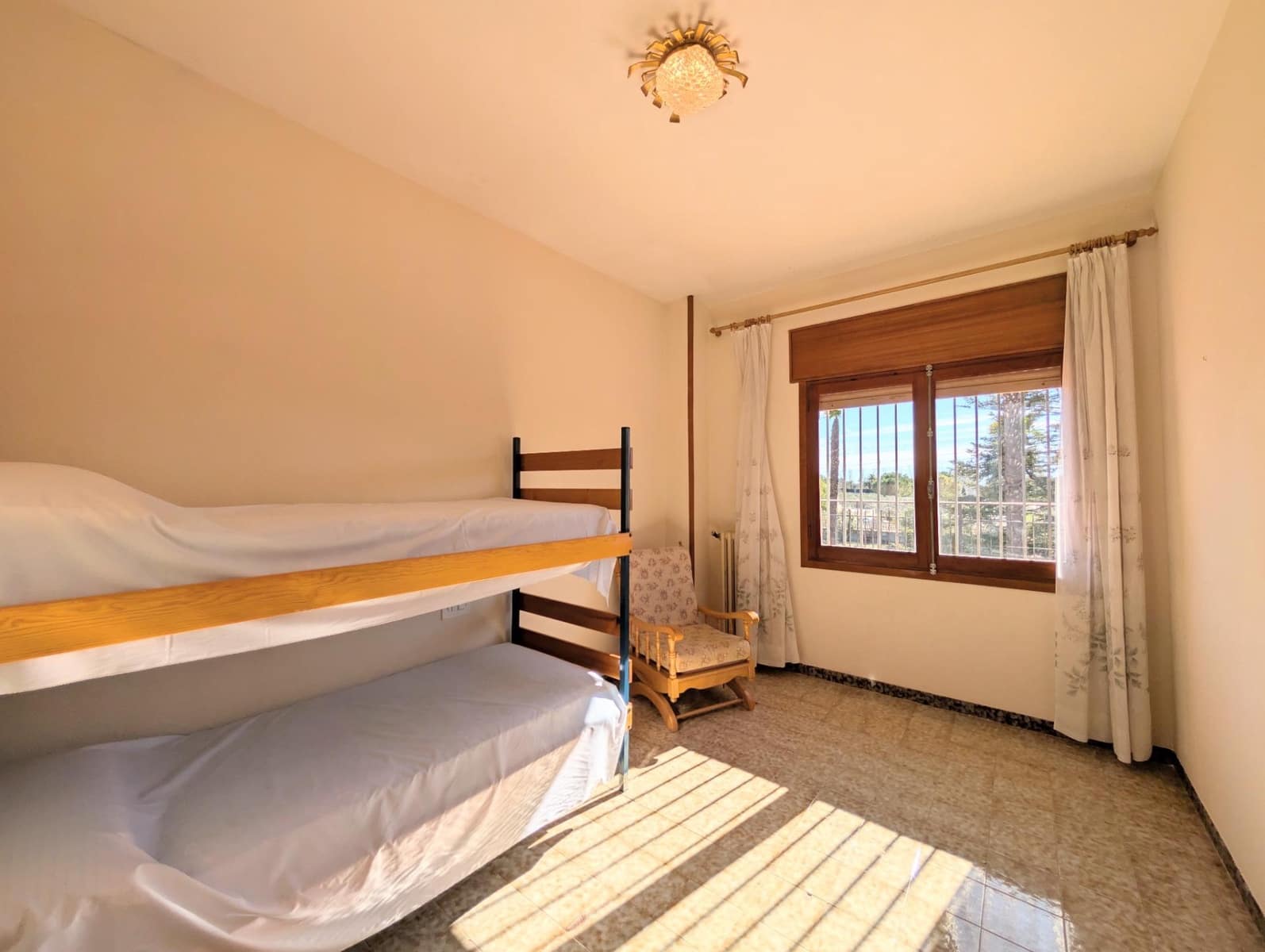 Finca/Casa Rural de 8 habitaciones en Onil en venta con garaje - 550.000 € (Ref: 9165902)