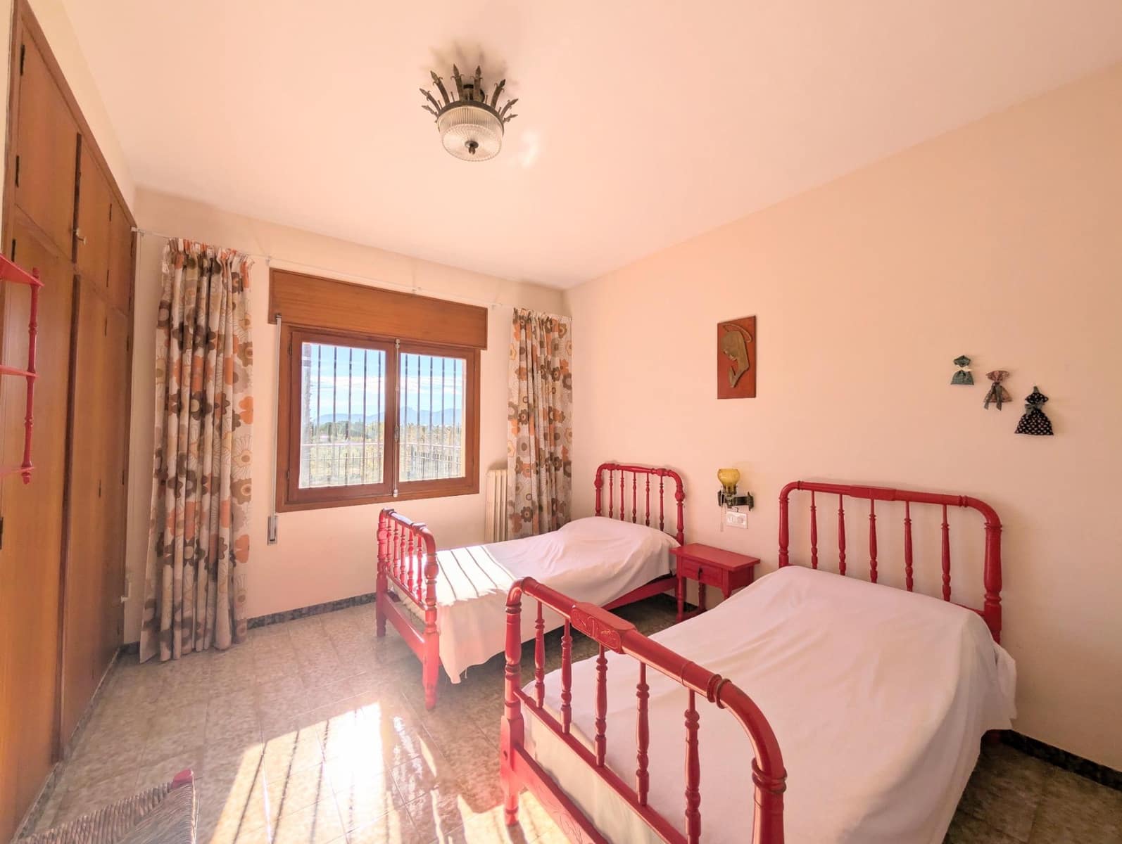 8 soverom Finca/Herregård til salgs i Onil med garasje - € 550 000 (Ref: 9165902)