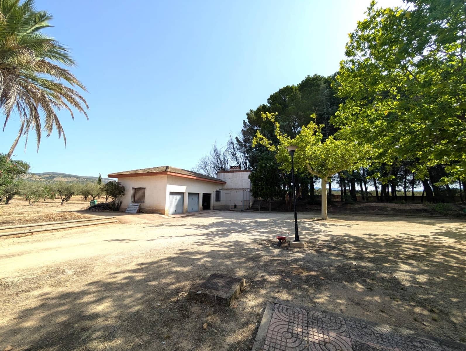 8 soverom Finca/Herregård til salgs i Onil med garasje - € 550 000 (Ref: 9165902)