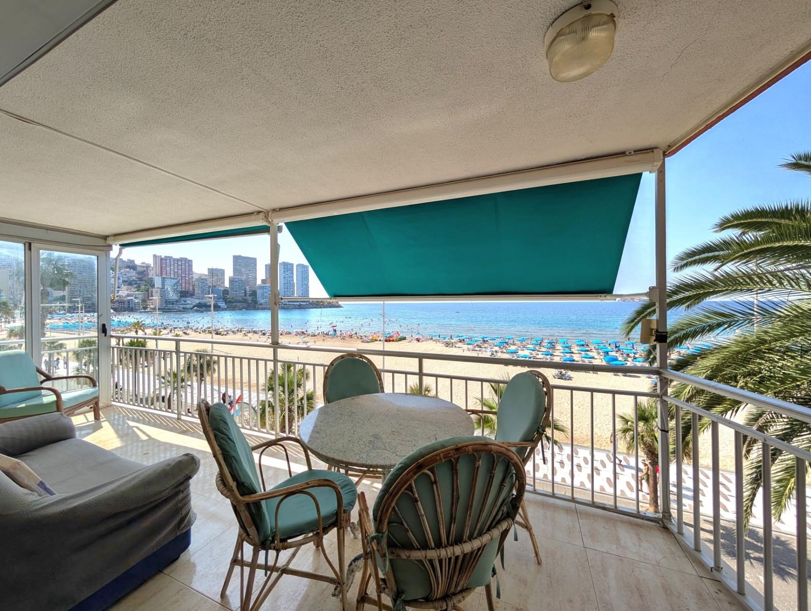 3 makuuhuone Huoneisto myytävänä paikassa Benidorm mukana 
autotalli - 438 200 € (Ref: 9169651)