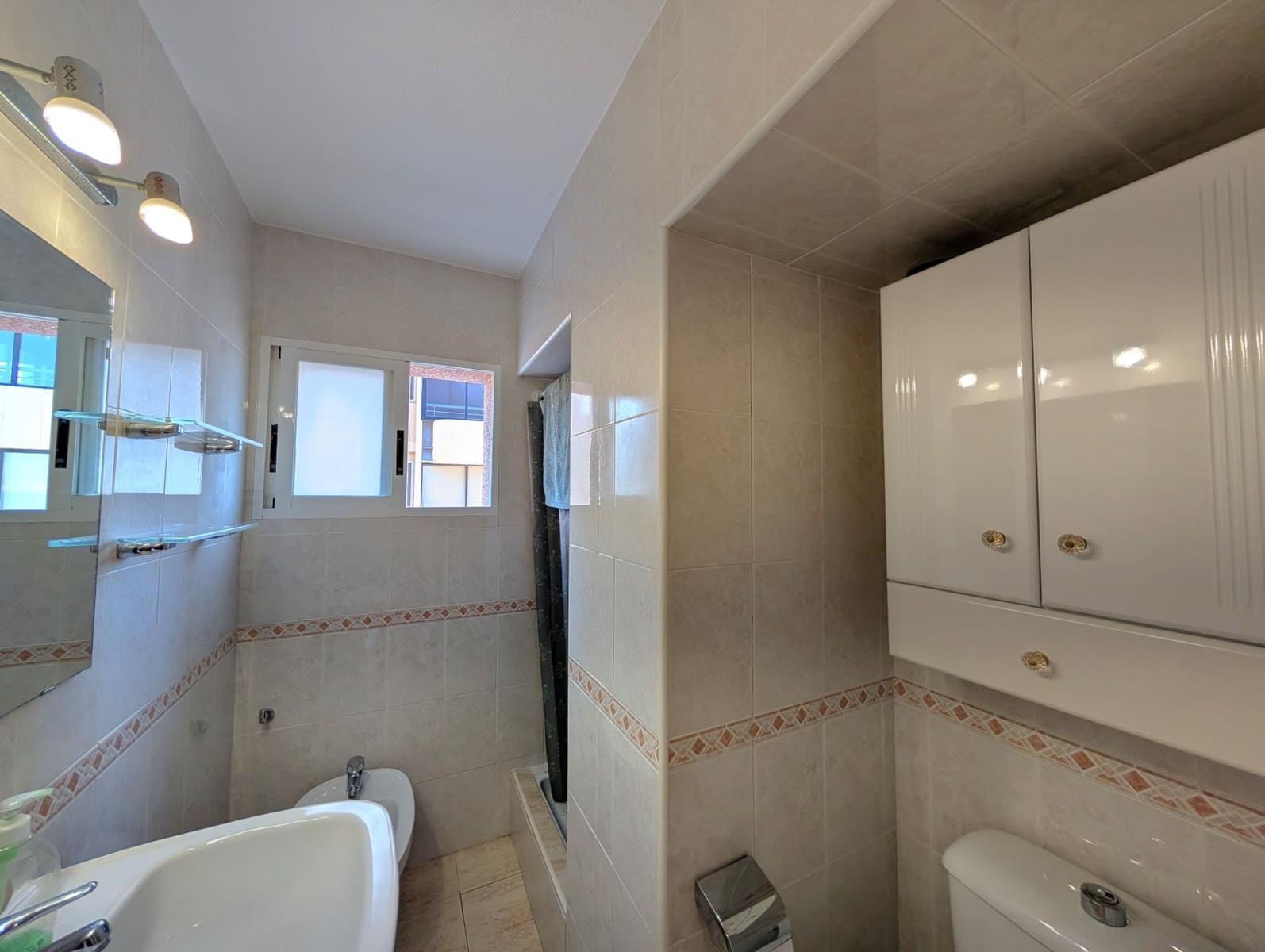 3 bedroom Apartment for sale in Benidorm with garage - € 438,200 (Ref: 9169651)