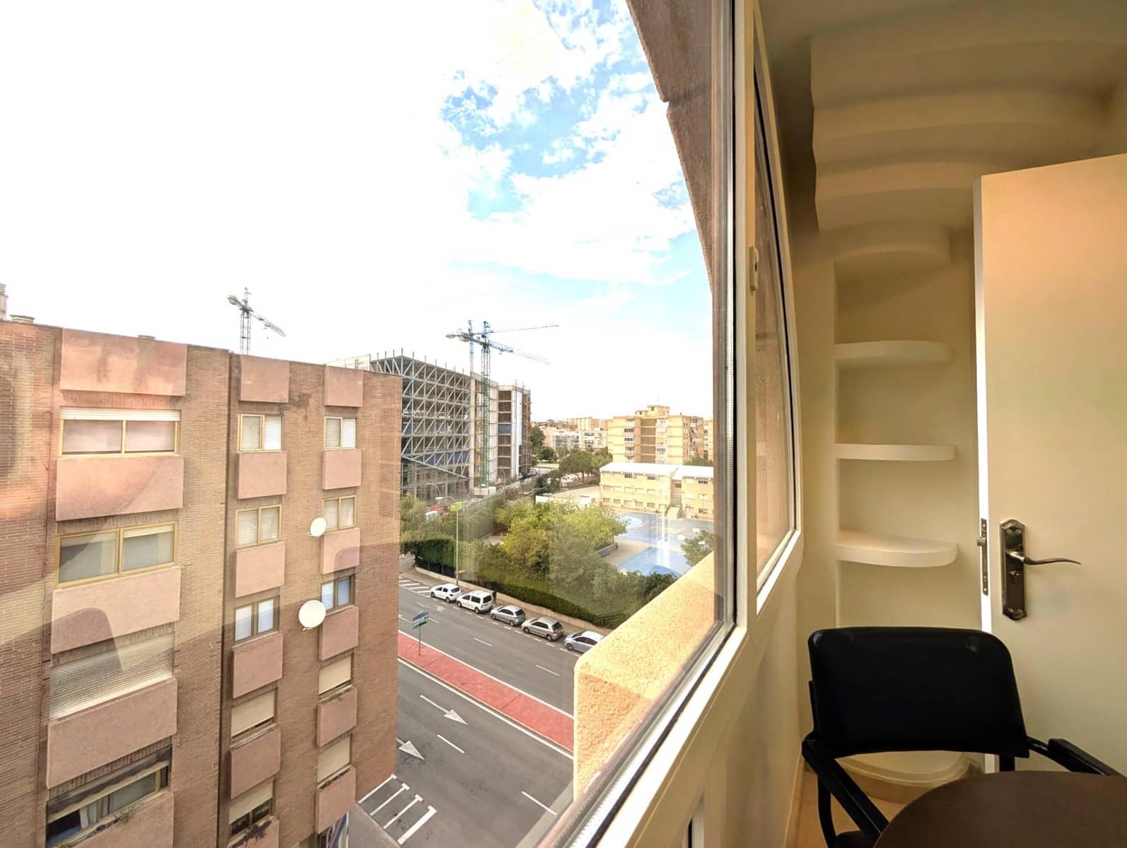 Office for rent in Alicante / Alacant city - € 950 (Ref: 9276468)