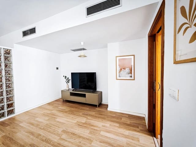 5 bedroom Terraced Villa for rent in Playa de San Juan, Alicante / Alacant city with pool garage - € 2,300 (Ref: 9353744)