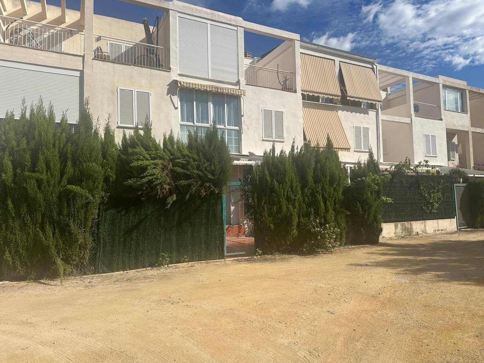 5 bedroom Terraced Villa for rent in Playa de San Juan with pool garage - € 2,300 (Ref: 9353744)