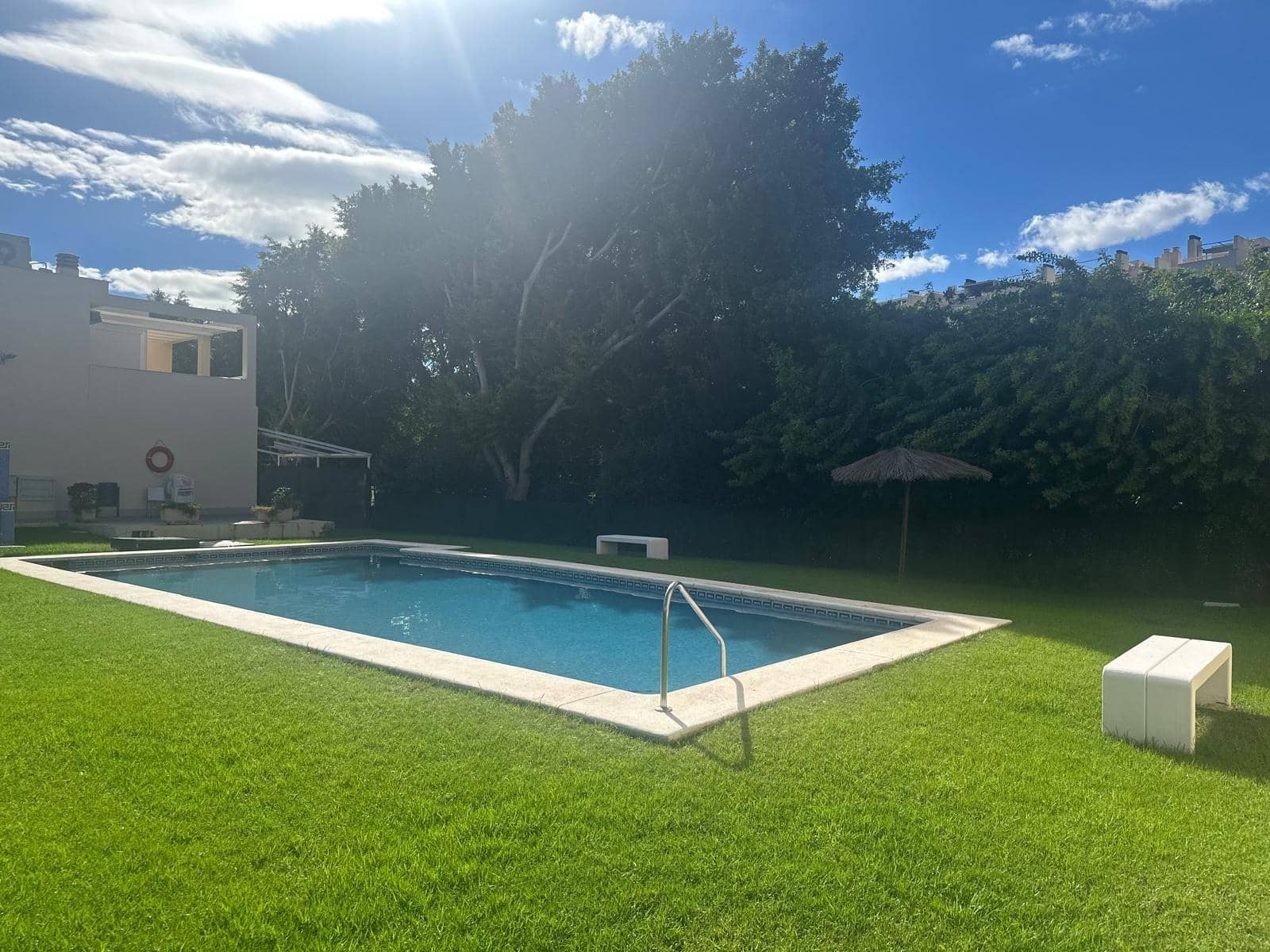 5 bedroom Terraced Villa for rent in Playa de San Juan with pool garage - € 2,300 (Ref: 9353744)