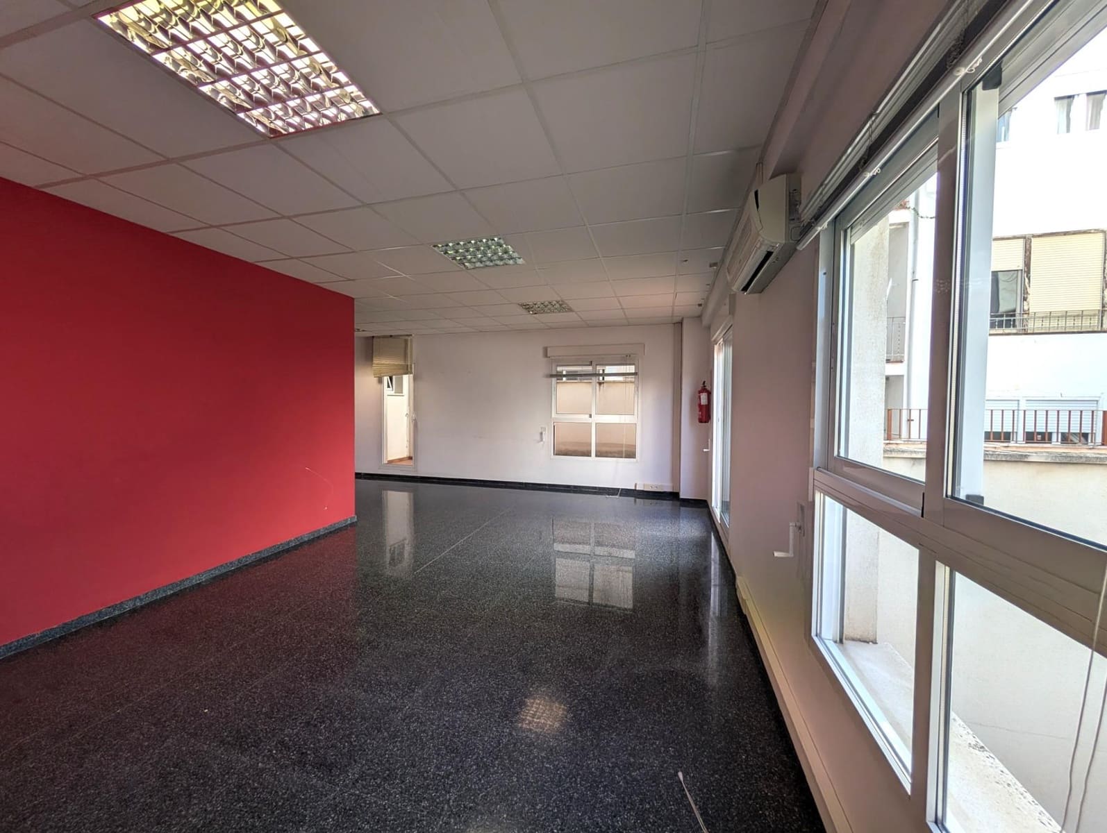 3 soveværelse Kontor til leje i Alcoy / Alcoi med garage - € 650 (Ref: 9355983)