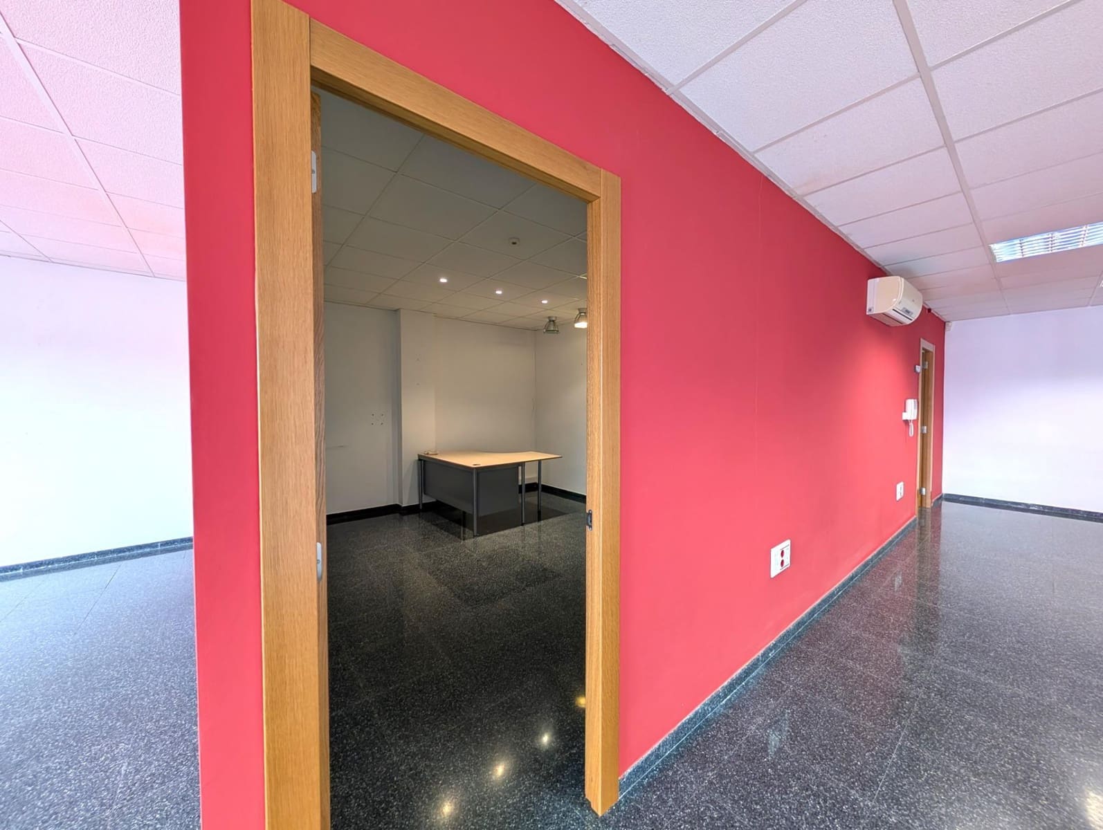 3 quarto Escritório para arrendar em Alcoy / Alcoi com garagem - 550 € (Ref: 9355983)