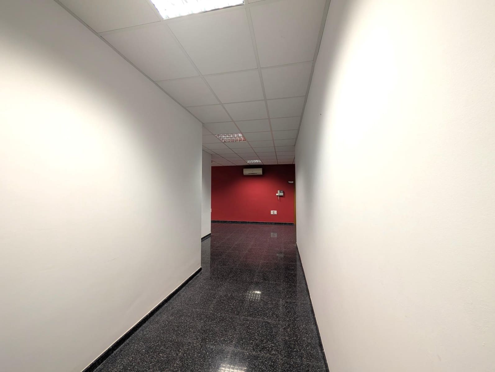 3 quarto Escritório para arrendar em Alcoy / Alcoi com garagem - 550 € (Ref: 9355983)