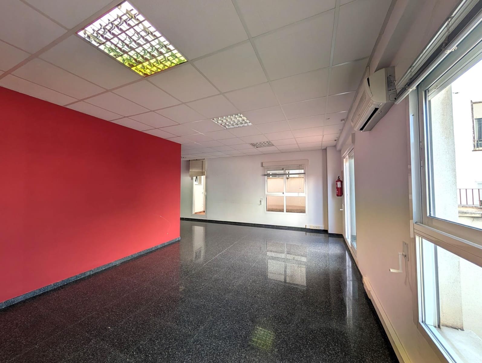 3 sypialnia Biuro do wynajęcia w Alcoy / Alcoi z garażem - 550 € (Ref: 9355983)