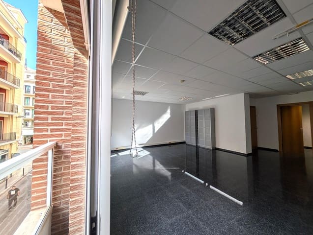 3 Zimmer Büro zu vermieten in Alcoy / Alcoi mit Garage - 550 € (Ref: 9355983)