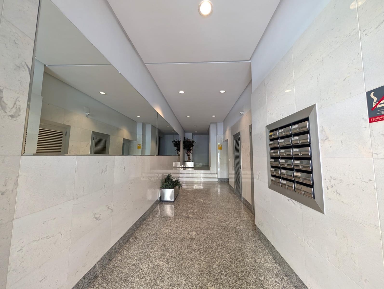 3 quarto Escritório para arrendar em Alcoy / Alcoi com garagem - 550 € (Ref: 9355983)