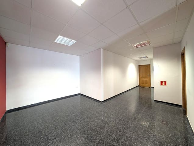 Bureau de 3 chambres à louer à Alcoy / Alcoi avec garage - 550 € (Ref: 9355983)