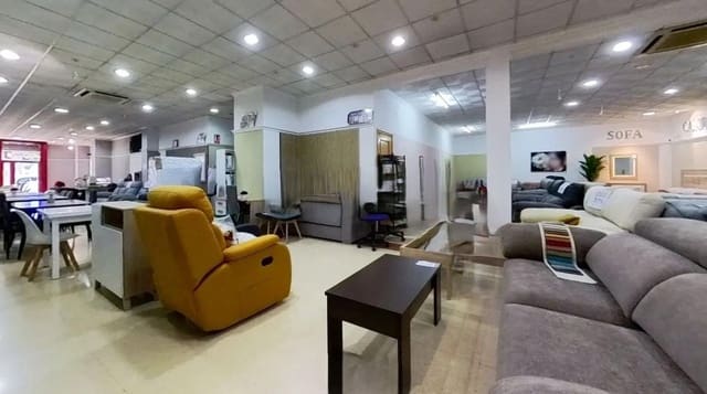 Local Comercial de 1 habitación en Puerto Deportivo, Torrevieja en venta - 239.999 € (Ref: 9474276)