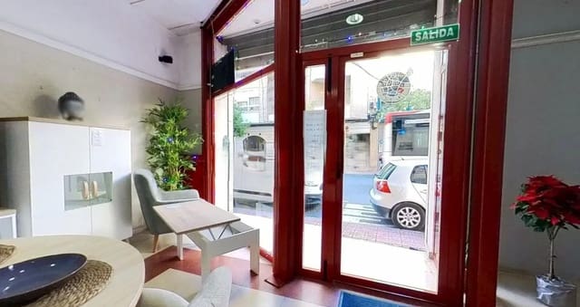 1 soveværelse Erhverv til salg i Puerto Deportivo, Torrevieja - € 239.999 (Ref: 9474276)