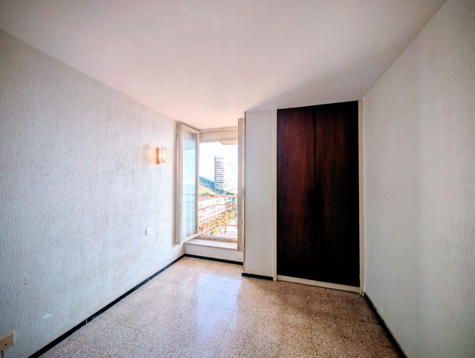 1 quarto Apartamento para venda em Alicante cidade - 265 000 € (Ref: 9509100)